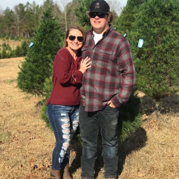 Meet your Posher, Haley - Picture 1 of 1